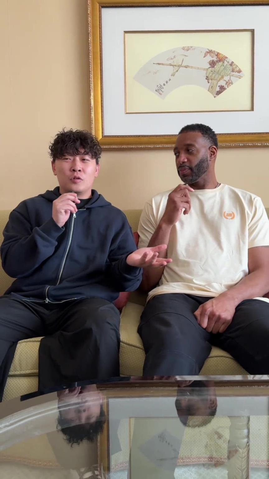 小伙子你真勇啊，在麥迪面前“那個，那個”的