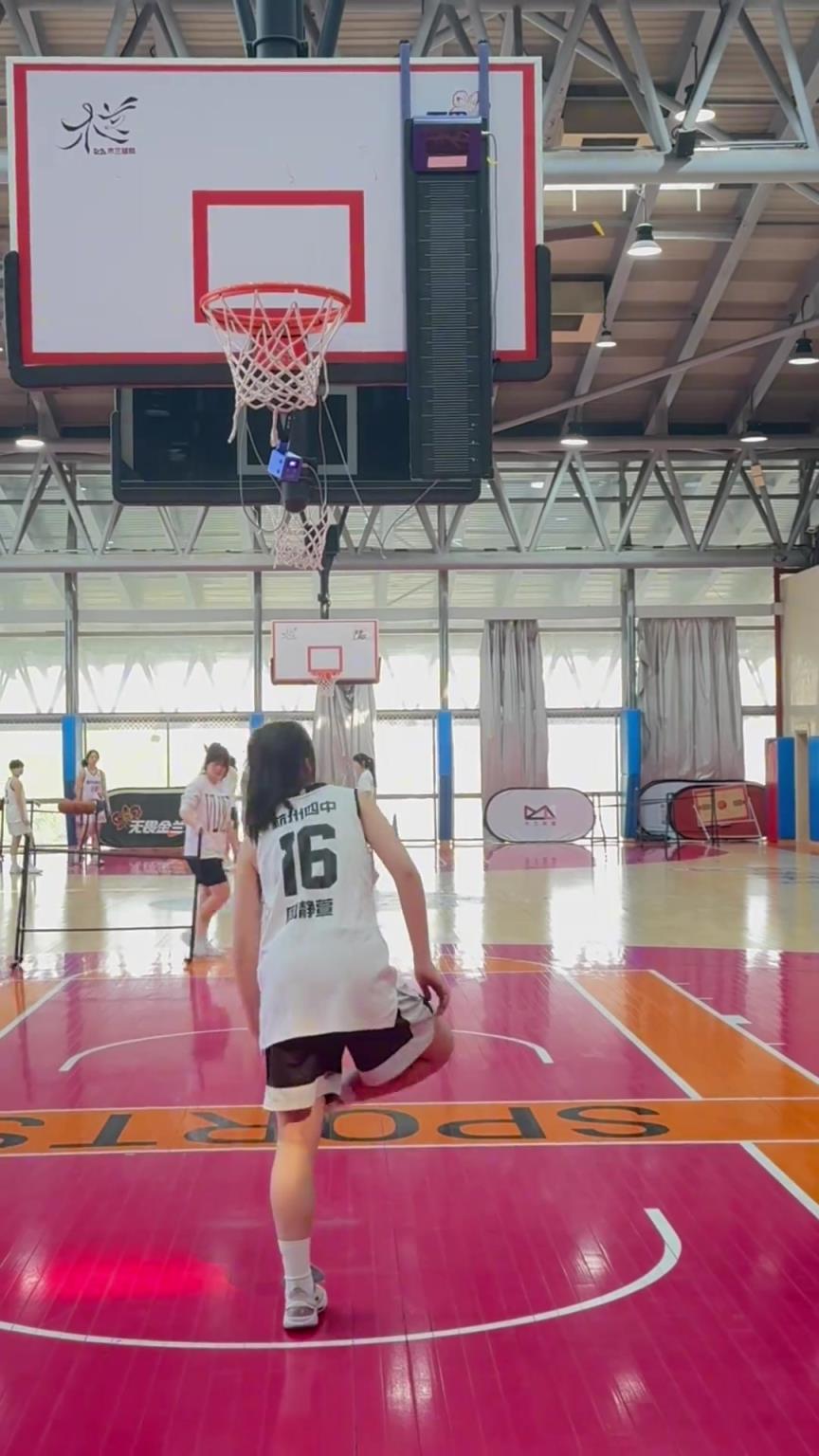 所以，你能摸高多少？