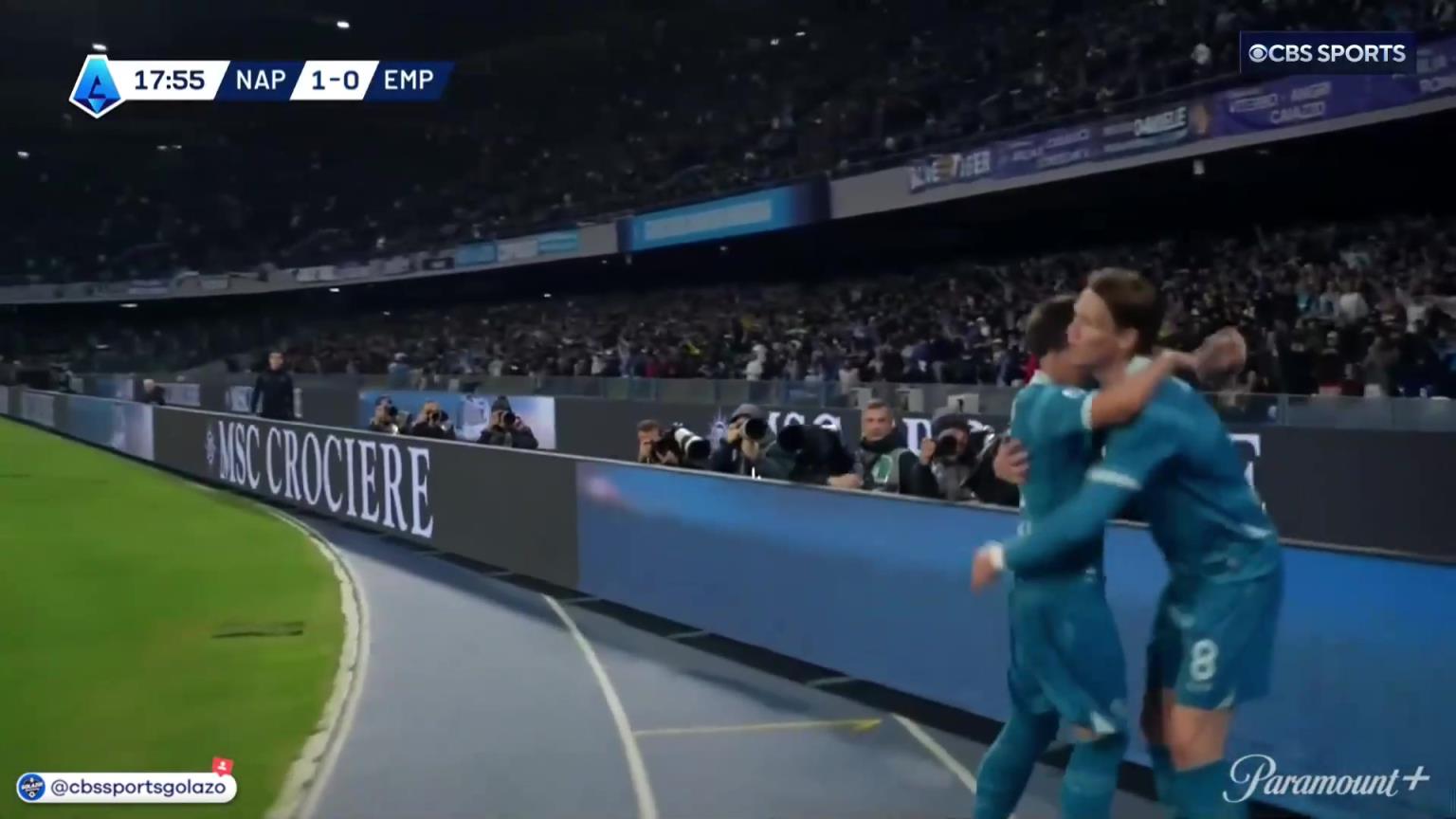 完美進(jìn)球！麥克托米奈中場帶球一條龍外圍勁射破門！