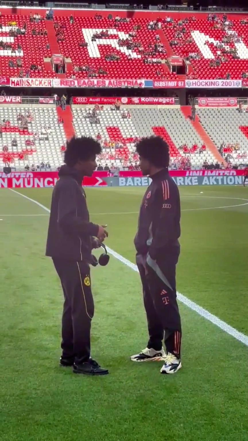 一模一樣的蓬蓬頭！一時分不清阿德耶米和格納布里了！