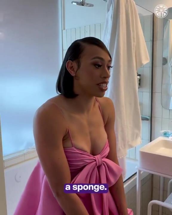 以后就當(dāng)你的球迷了這位WNBA新秀妹子，身材也是相當(dāng)炸裂