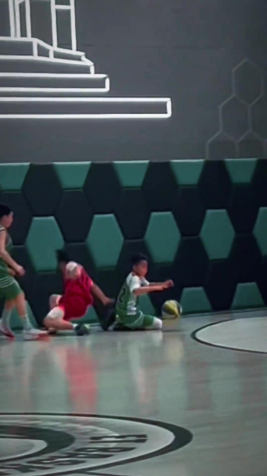 有一種默契叫做從小一起長(zhǎng)大！